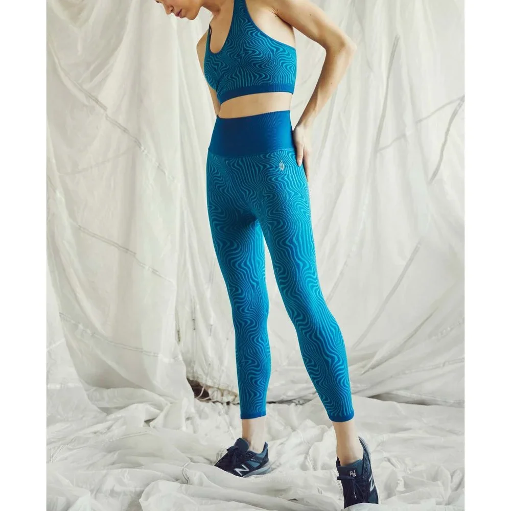 🎉LAST CHANCE🎉 NWT FP Movement Free Throw Jacquard Legging / Wave Rider Swirl - Picture 4 of 7